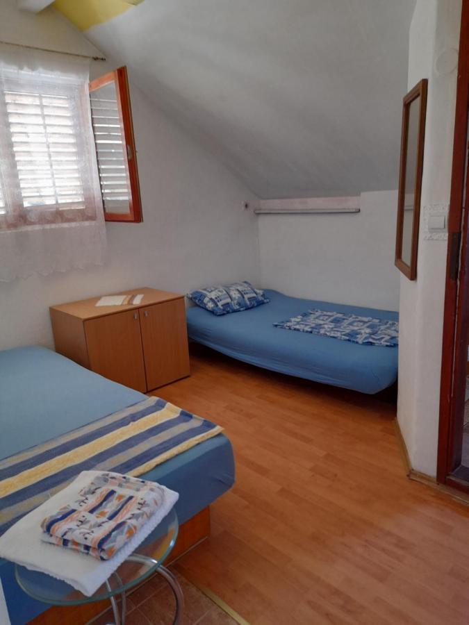Eleni * Tivat